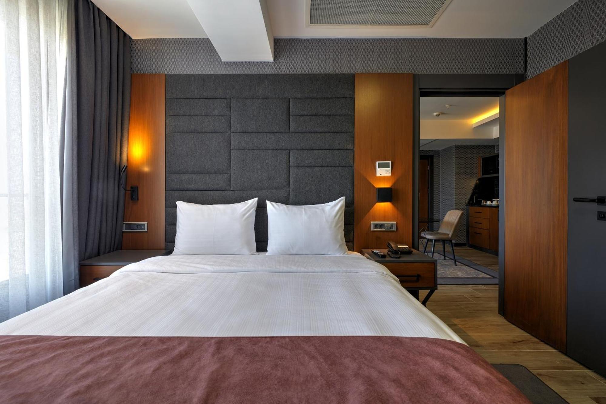 Nova Vista Deluxe & Suites A Member Of Radisson Individuals Eskisehir Exterior photo