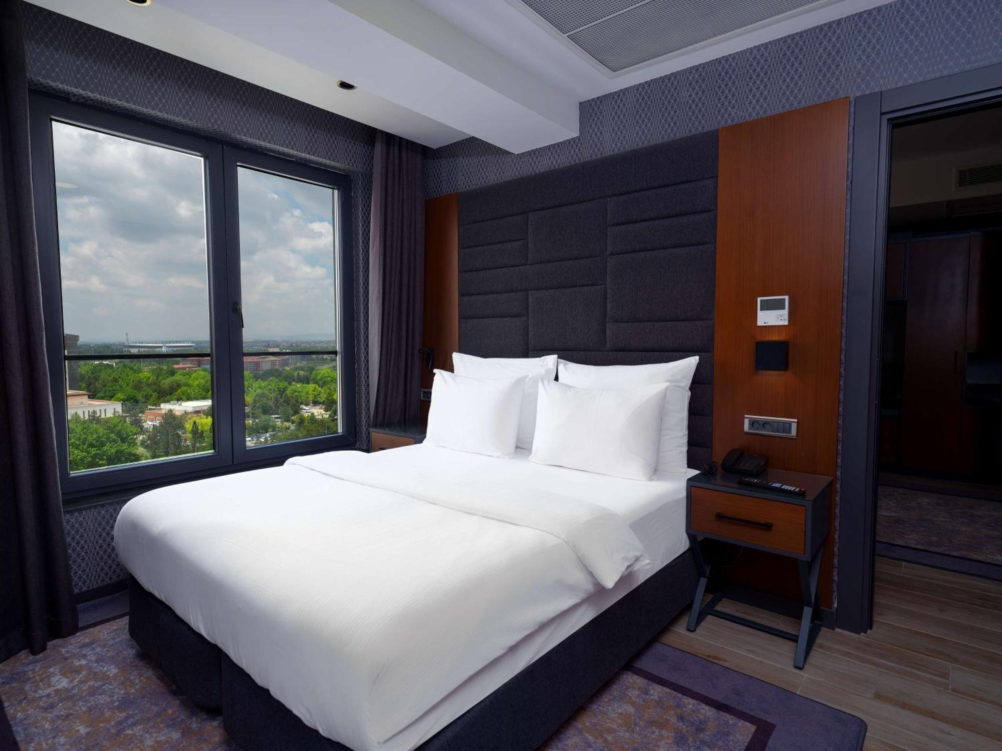 Nova Vista Deluxe & Suites A Member Of Radisson Individuals Eskisehir Exterior photo